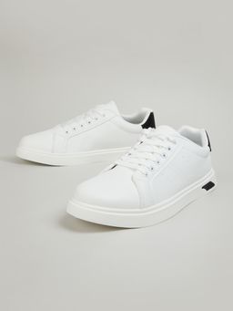 max - Men Colourblock Lace Up Sneakers