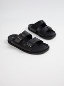 Black color option, Currently selected