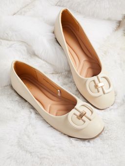 max - Women Textured Ballerina