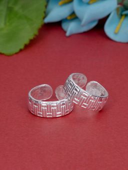 Praavy - 925 Silver Blocked Bar Adjustable Toe Ring