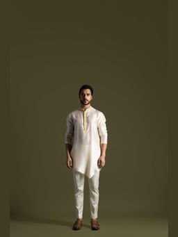 PAARSH - Men Cream Silk Kurta With Pant