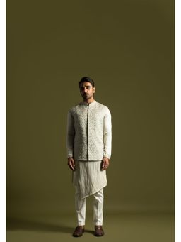 PAARSH - Men Grey Embraided Kurta With Pant And Nehru Jacket