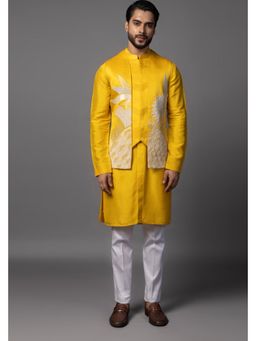 PAARSH - Men Mustard Dahlia Kurta With Pant And Nehru Jacket