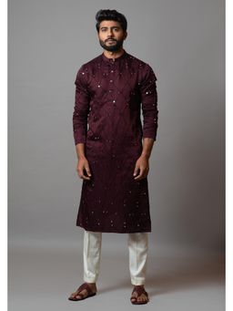 PAARSH - Men Wine The Filigree Kurta With Pant