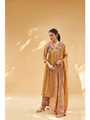 Gold color option, Sold out, Currently selected
