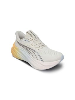 Puma - Women Off White Magmax NITRO 4 Running Shoes