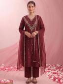 Maroon color option, Currently selected