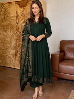 Gahan - Womens Green Rayon Blend Printed Anarkali Kurta with Pant & Dupatta