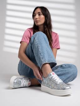 DENILL - Blue Floral Pattern Sneakers with Lace-Up Design and Cushioned Sole