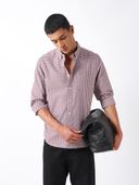 Maroon color option, Currently selected