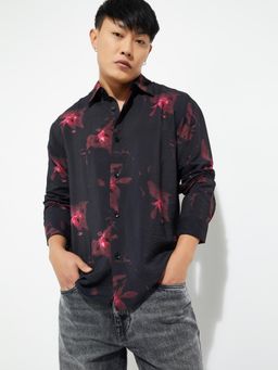 max - Men Black Cotton Blend Regular Fit Shirt