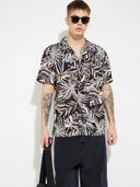 Black color option, Currently selected