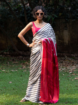 Suta - Off White Stripes Printed Liva Saree