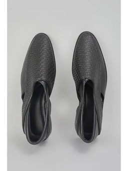RNG Safawala - Black Herringbone Peshawaris Juttis