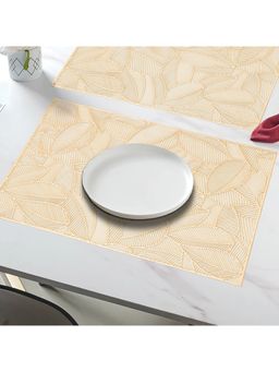 THE HOME TALK - 4-Piece Gold Metallic Rectangle Place Mats - 12 X 18 Inches Textured Shimmer Mats Gold