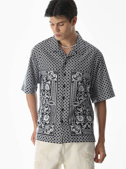 Jack & Jones - Men Black and White Printed Oversized Fit Shirt