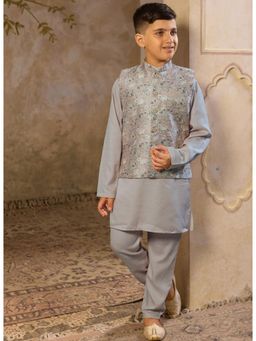 AJ Dezines - Grey Cotton Blend Full sleeves Floral Print Kurta with Pyjama & Jacket