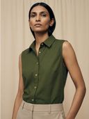 Green color option, Sold out, Currently selected