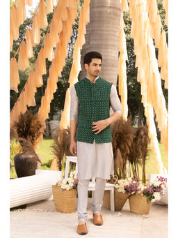 Chhavvi Aggarwal - Grey Kurta Churidaar (Set of 3)