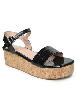 VALIOSAA - Solid Black Sandals
