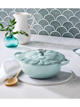 Le Creuset - Signature Petal Soup Pot 26cm- Sea Salt