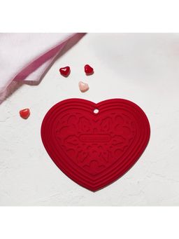 Le Creuset - Silicone Heart Trivet- Cerise