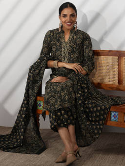 Libas - Green Floral Kurta with Floral Printed Trouser & Dupatta (Set of 3)