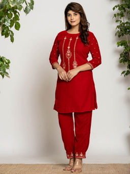 Yufta - Red Velvet Embroidered Kurta & Trouser (Set of 2)