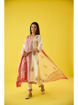 Old Marigold - Off White Chanderi Hand Embellished Kurta Pant & Dupatta (Set of 3)
