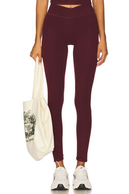 437 - The V Legging