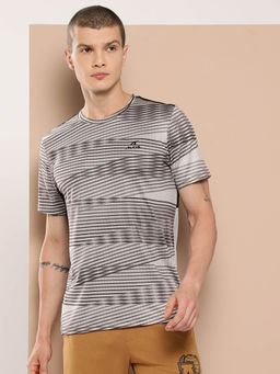 Alcis - Men Striped Slim Fit Training T-Shirt