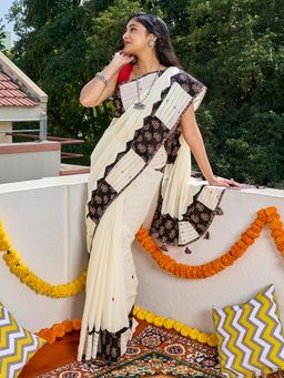 Teejh - Kalvani Off White Applique & Mirror Work Saree With Unstitched Blouse