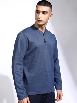 HIGHLANDER - Men Blue Textured T-Shirt
