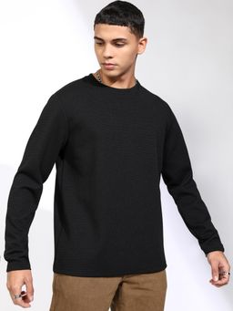 HIGHLANDER - Men Black Solid T-Shirt