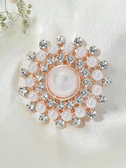 Accessher - Rose Gold Plated Pearl & Rhinestone Studded Floral Brooch