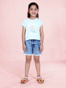 KiddoPanti - Girls Chest Print T-Shirts and Lace Detail Denim Shorts (Set of 2)