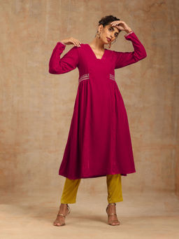 trueBrowns - Rani Pink Velvet Embroidered Kurta