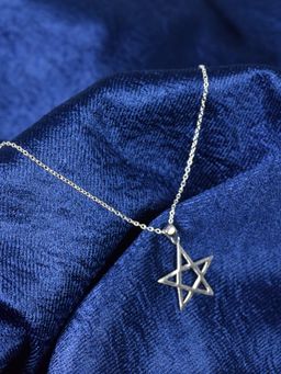 Margento Jewels - 925 Sterling Silver Star Style Charm Chain Pendant