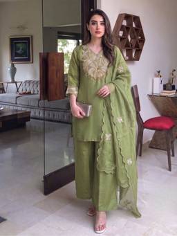 Autumnlane - Tisca Leaf Full Work Kurta and Pant with Dupatta