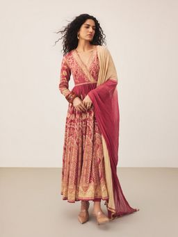 Ritu Kumar - Maroon Pattachitra Kurta with Leggings and Dupatta