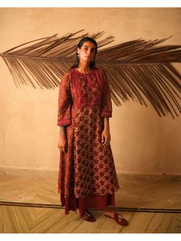 Myoho - Maroon Embroidered Kurta with Pant