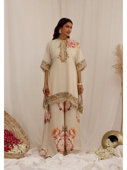 SURKH SYAHI - Gul Kand Beige Muslin Embellished Kaftan with Slip with Palazzo