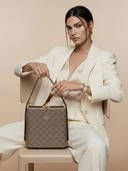 Khaki color option, Currently selected
