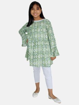 KiddoPanti - Girls Flared Sleeve Kurta & Solid Capri Legging - Green