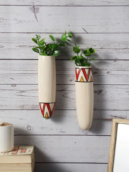 VarEesha - Hand Painted Red Chevron and Offwhite Design Ceramic Wall Planters