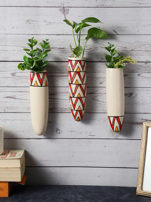 VarEesha Hand Painted Red Chevron and Offwhite Ceramic Wall Planters