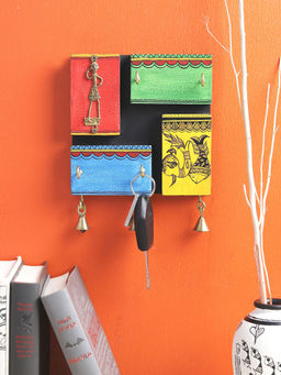VarEesha - Multicolored Wooden Wall Mounting Key Holder with Four Hooks