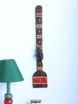 VarEesha - Vertical Spatula Teak Wood Key Holder with Five Hooks
