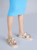 Off White color option, Sold out, Currently selected