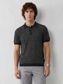 Black color option, Currently selected
